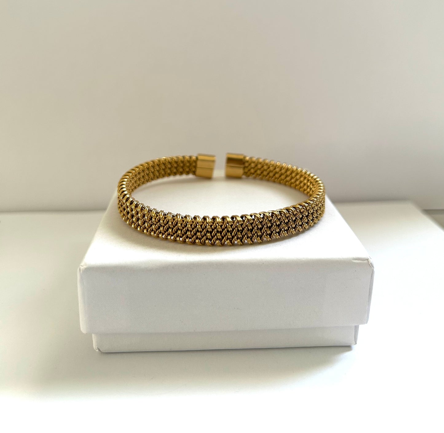 Pulsera Hilo